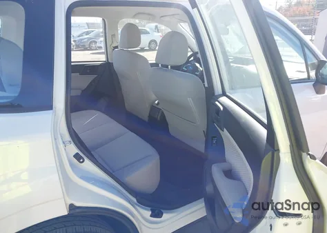 2017 Subaru Forester 2.5I z USA, uszkodzony, nr VIN JF2SJABC0HH534309